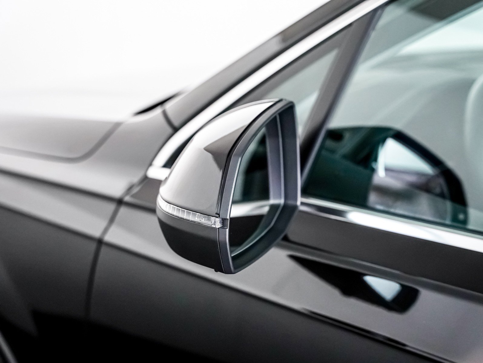 Used 2023 Audi Q7 2.0T Premium w/ Convenience Package image 26