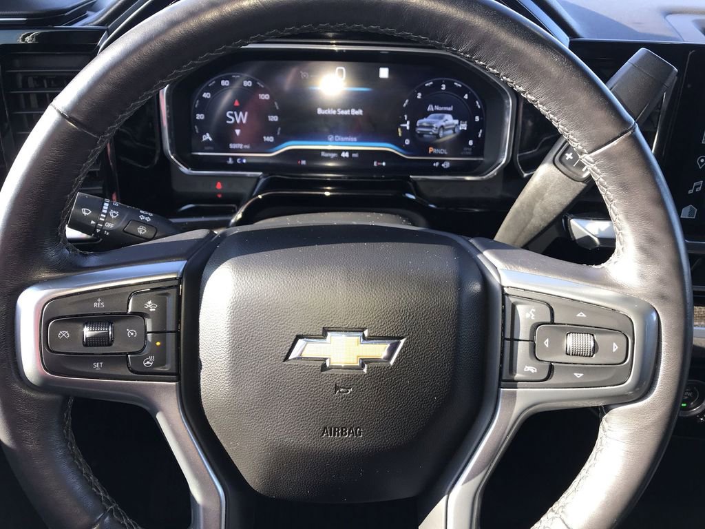 Used 2022 Chevrolet Silverado 1500 LT AWD/4WD image 14