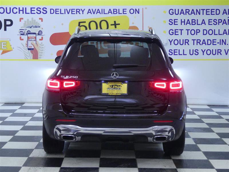 Used 2022 Mercedes-Benz GLB 250 GLB 250 w/ Premium Package Lite image 6