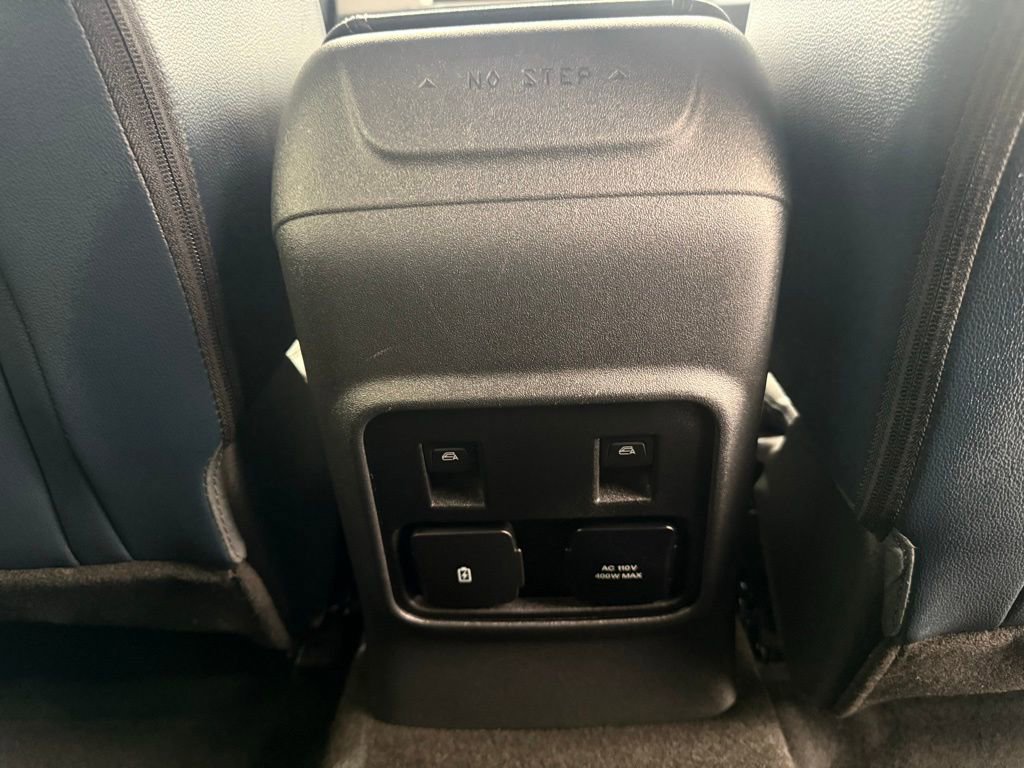 Used 2024 Ford Bronco Outer Banks image 26