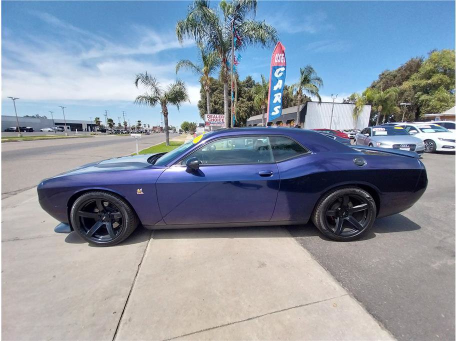 Used 2016 Dodge Challenger R/T Scat Pack w/ Leather Interior Group RWD image 9