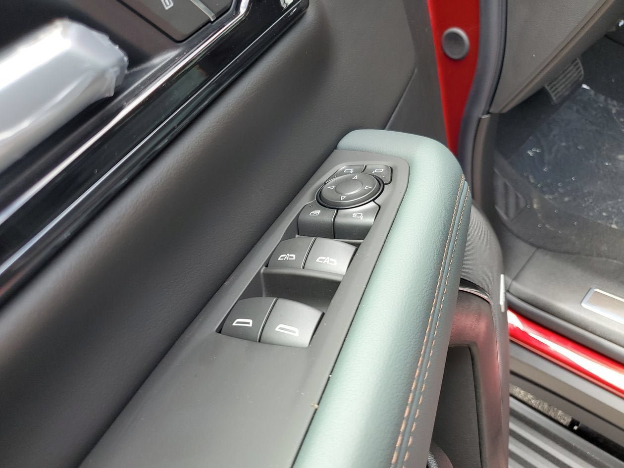 New 2026 GMC Yukon XL AT4 w/ AT4 Premium Package AWD/4WD image 18