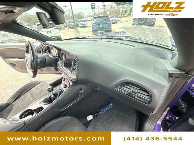 Used 2023 Dodge Challenger R/T w/ Plus Package image 29