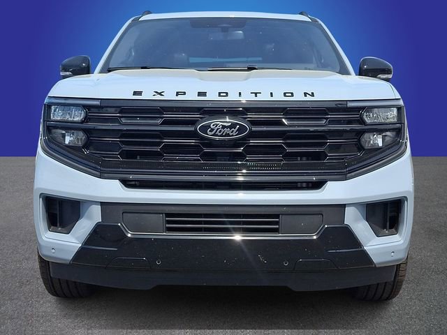 Used 2025 Ford Expedition Platinum w/ Stealth Appearance Package image 2