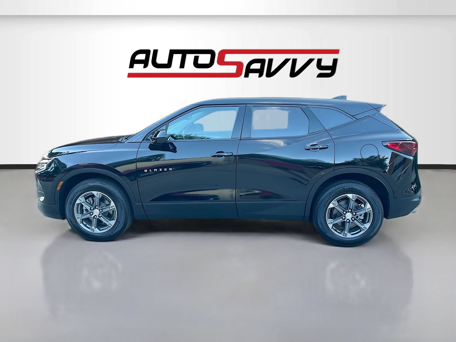 Used 2025 Chevrolet Blazer LT FWD image 4