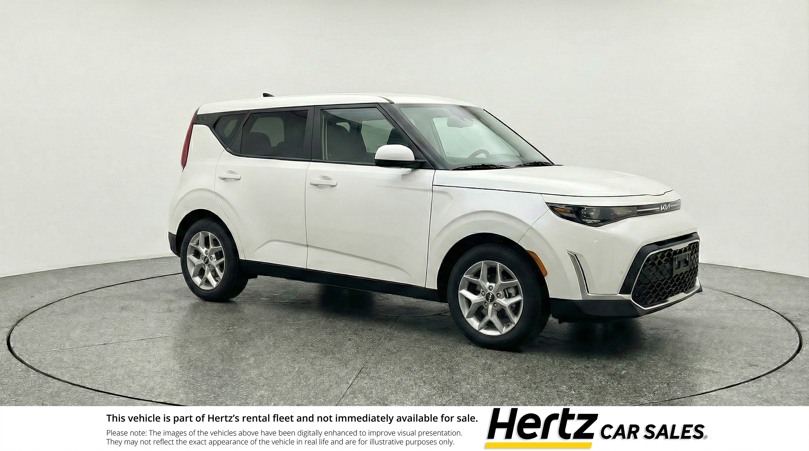 Used 2025 Kia Soul LX w/ LX Technology Package FWD image 1