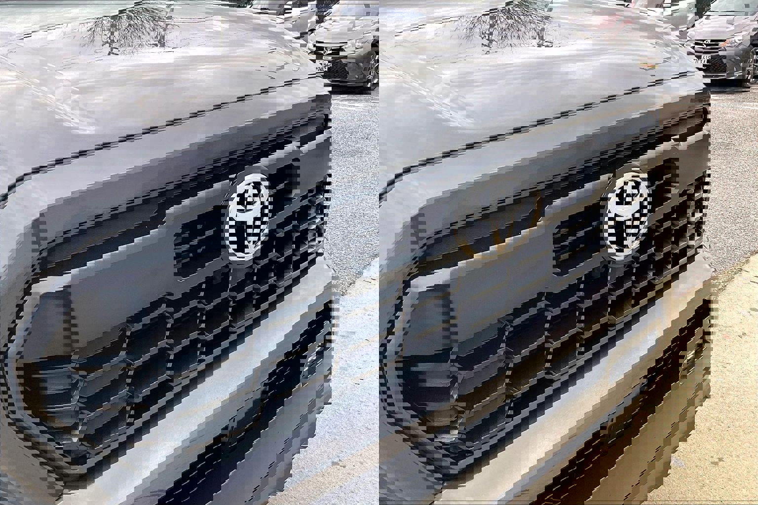 Used 2025 Toyota Tacoma TRD Off-Road image 34