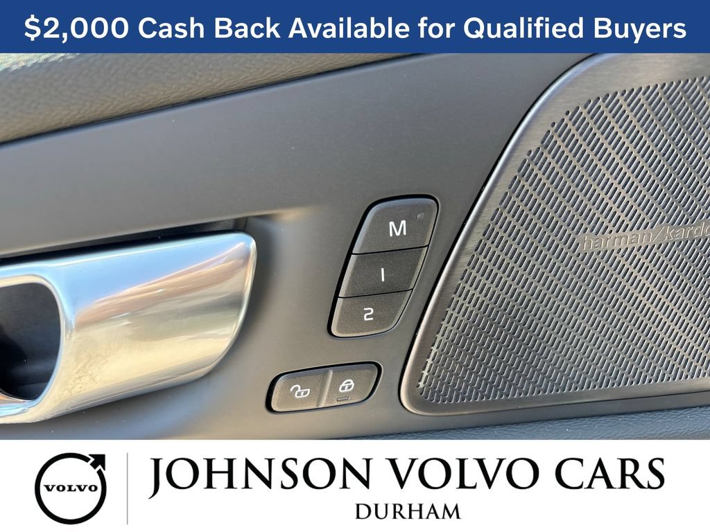 New 2026 Volvo XC60 T8 Plus w/ Climate Package AWD/4WD image 15