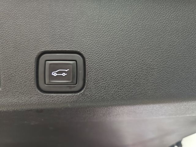 Used 2024 Chevrolet Traverse RS w/ LPO, Floor Liner Package image 17