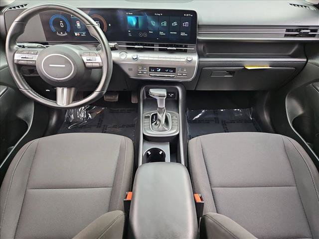 Used 2025 Hyundai Kona SEL FWD image 17