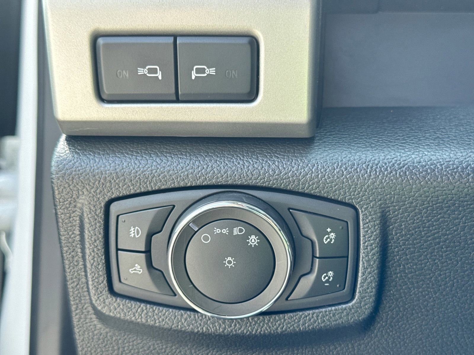 Used 2020 Ford F250 Lariat AWD/4WD image 29