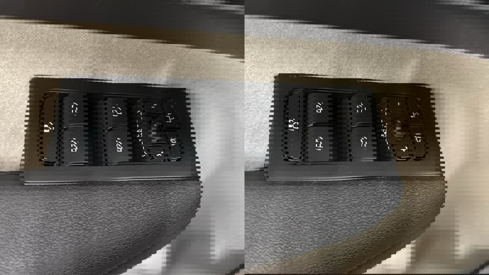 Used 2026 Volvo XC40 B5 Plus w/ Protection Package Premier image 22