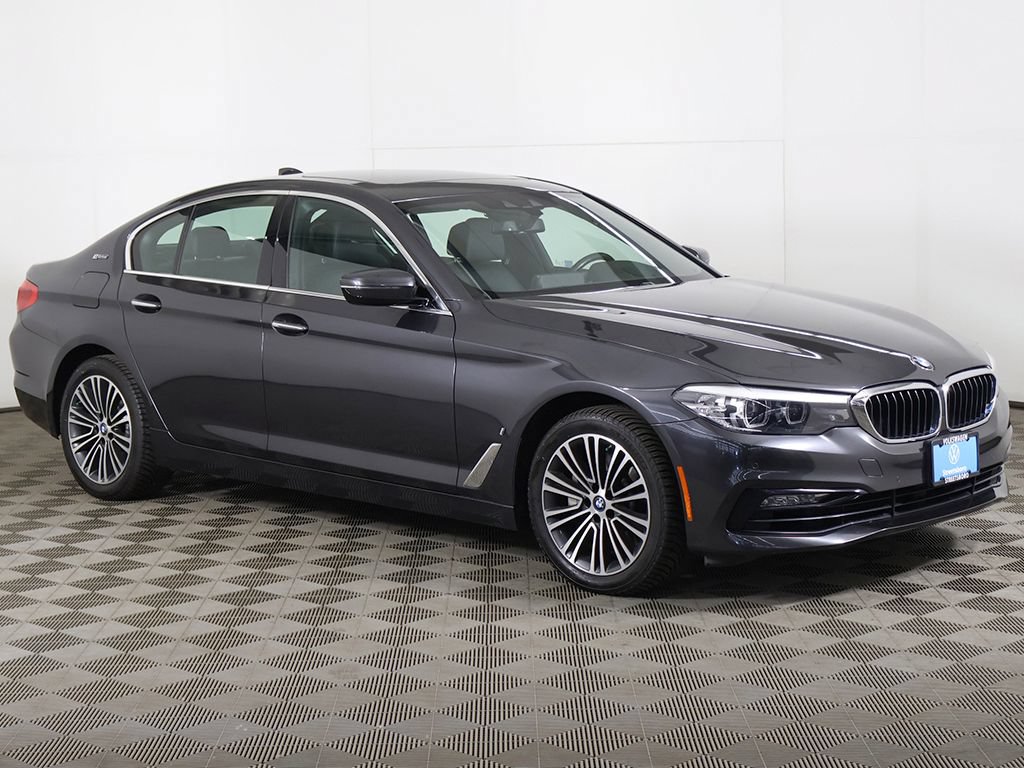 Used 2018 BMW 530e xDrive AWD/4WD image 2