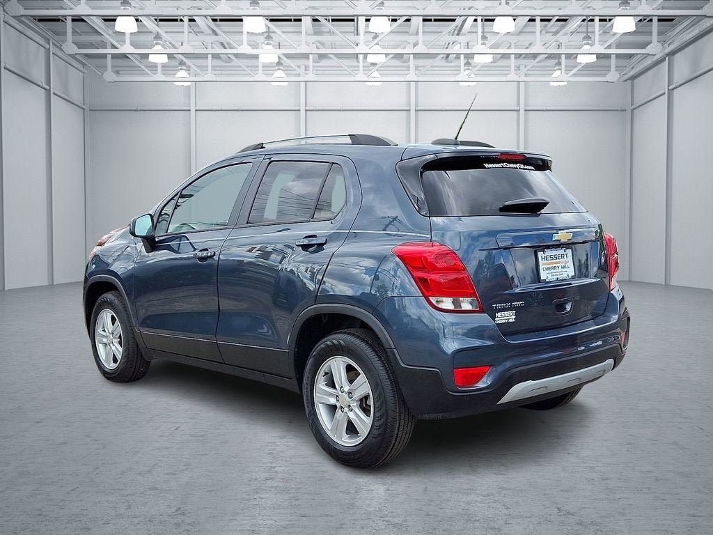 Certified 2022 Chevrolet Trax LT w/ LT Convenience Package AWD/4WD image 8