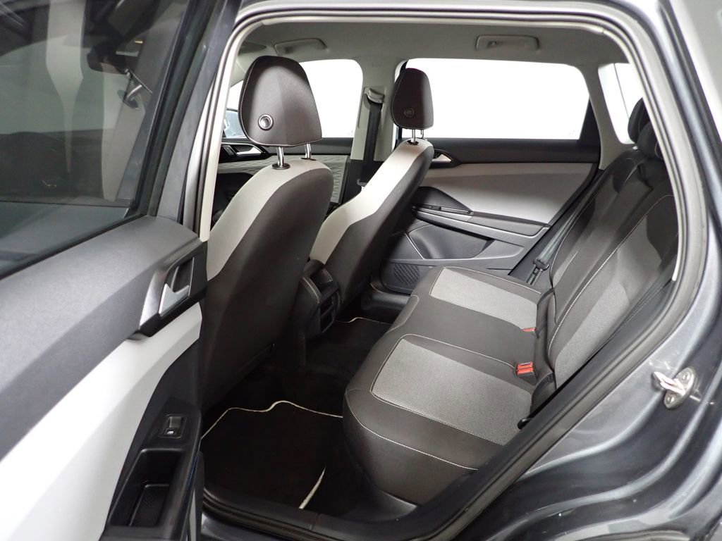 Used 2023 Volkswagen Taos S image 35