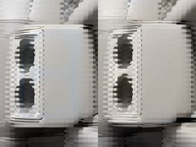 Used 2014 Toyota Prius Five image 14