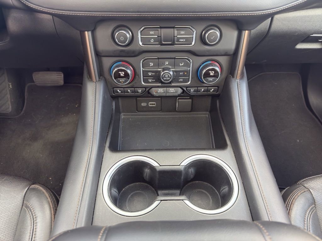 Used 2021 Chevrolet Tahoe High Country w/ Premium Package image 16