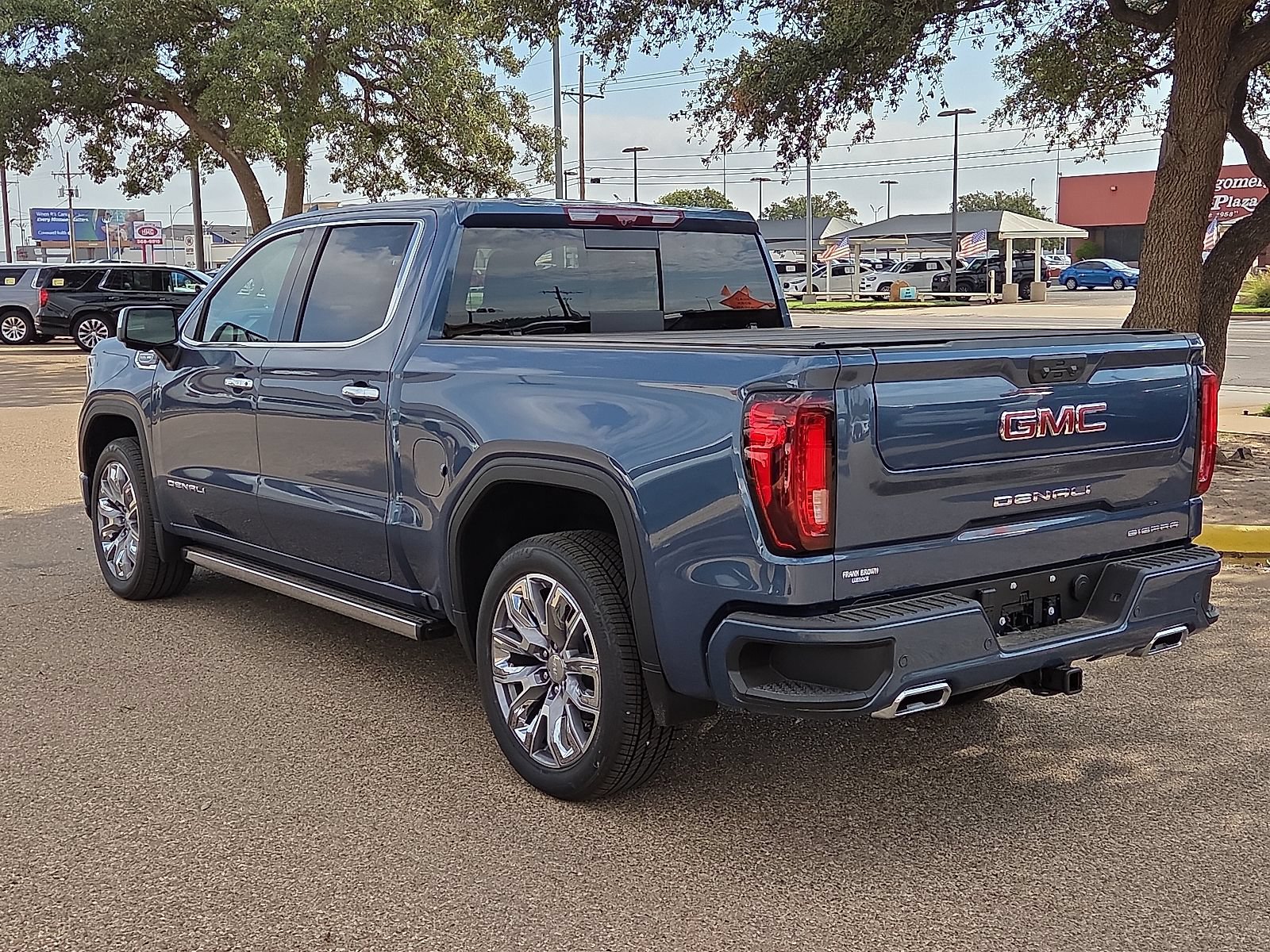 New 2026 GMC Sierra 1500 Denali w/ Denali Reserve Package AWD/4WD image 2