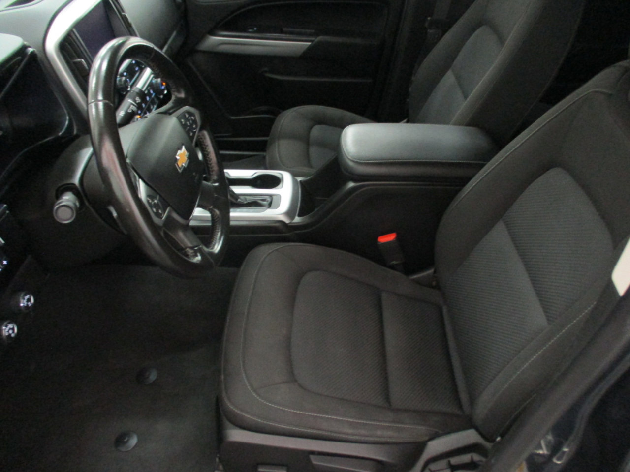 Used 2019 Chevrolet Colorado LT w/ LT Convenience Package image 9