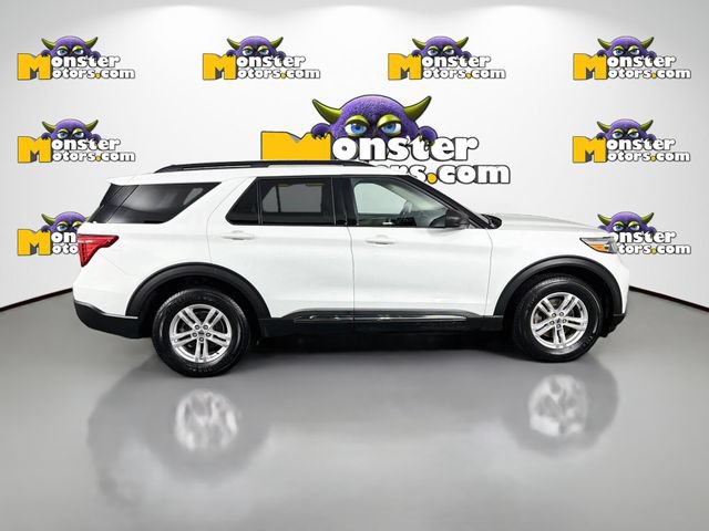 Used 2022 Ford Explorer XLT AWD/4WD image 4