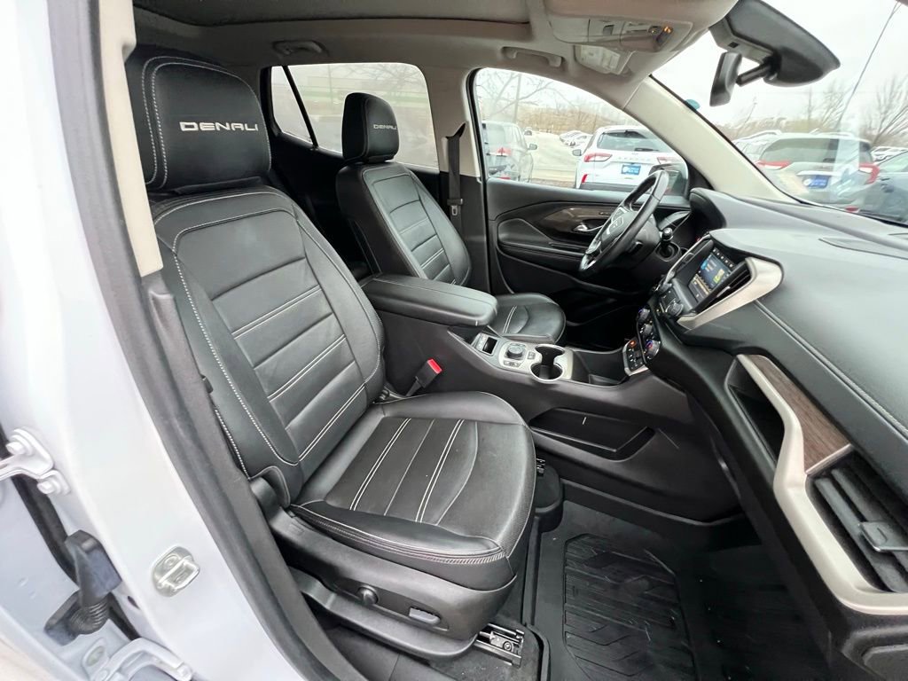 Used 2022 GMC Terrain Denali w/ Denali Premium Package image 28