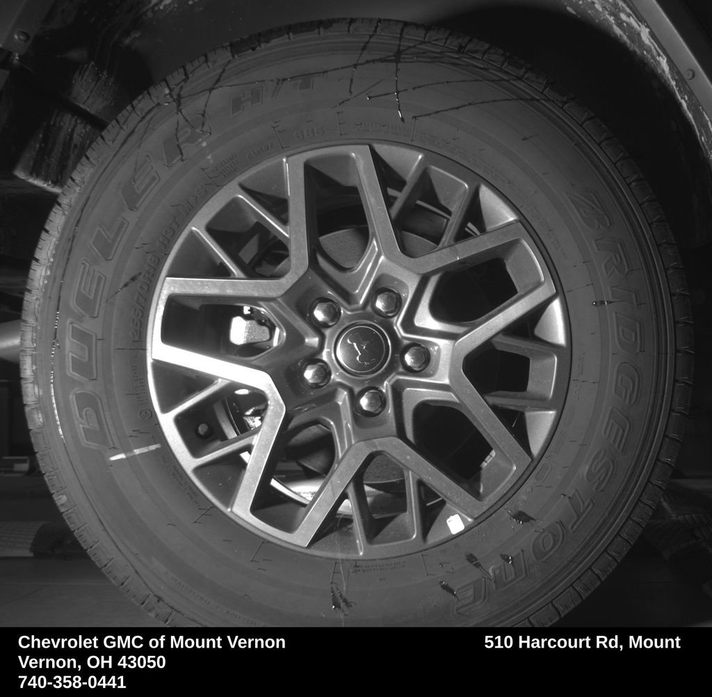 Used 2026 Jeep Wrangler Unlimited Sahara AWD/4WD image 24