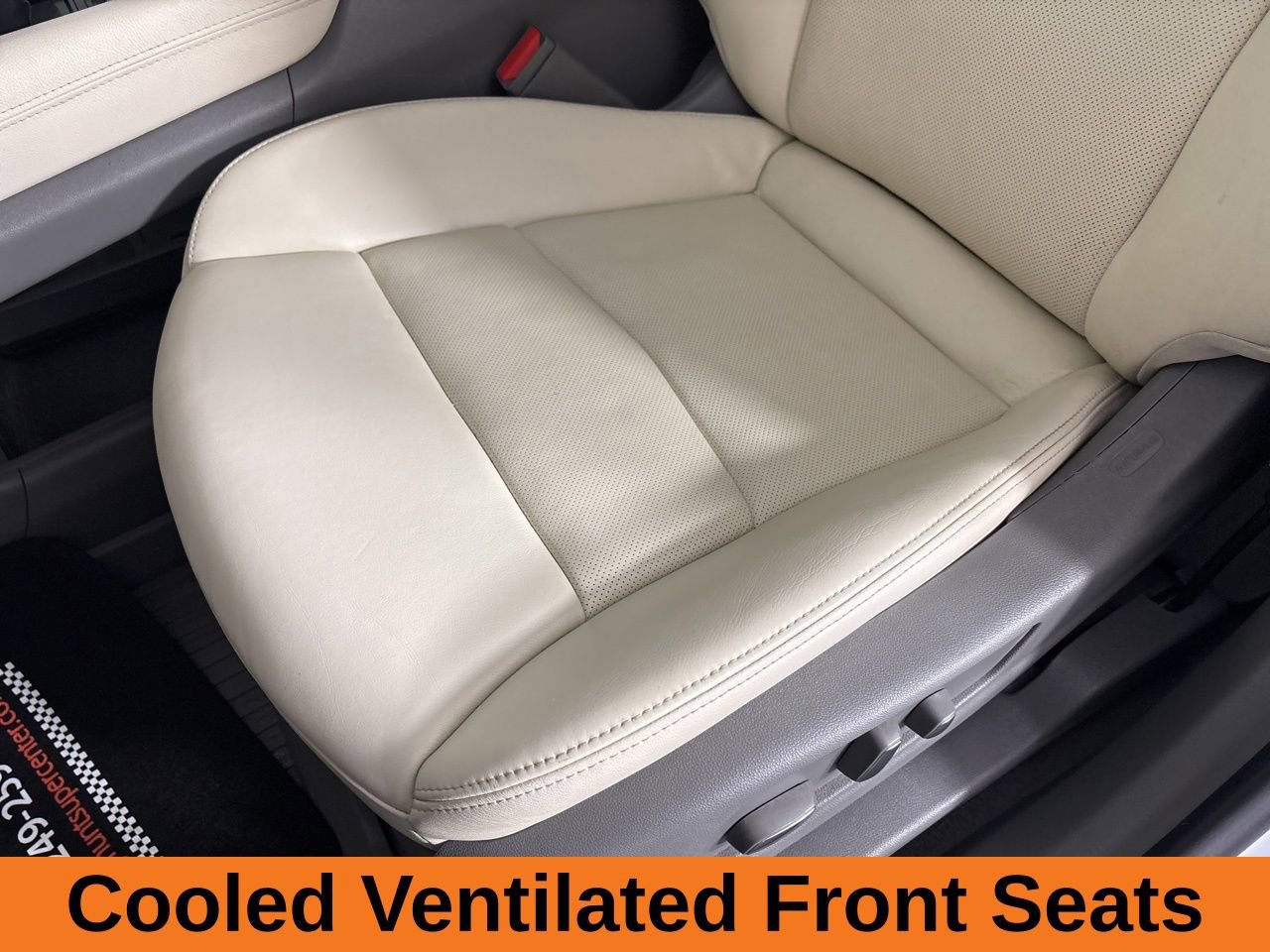 Used 2023 Cadillac XT6 Premium Luxury w/ Technology Package image 13