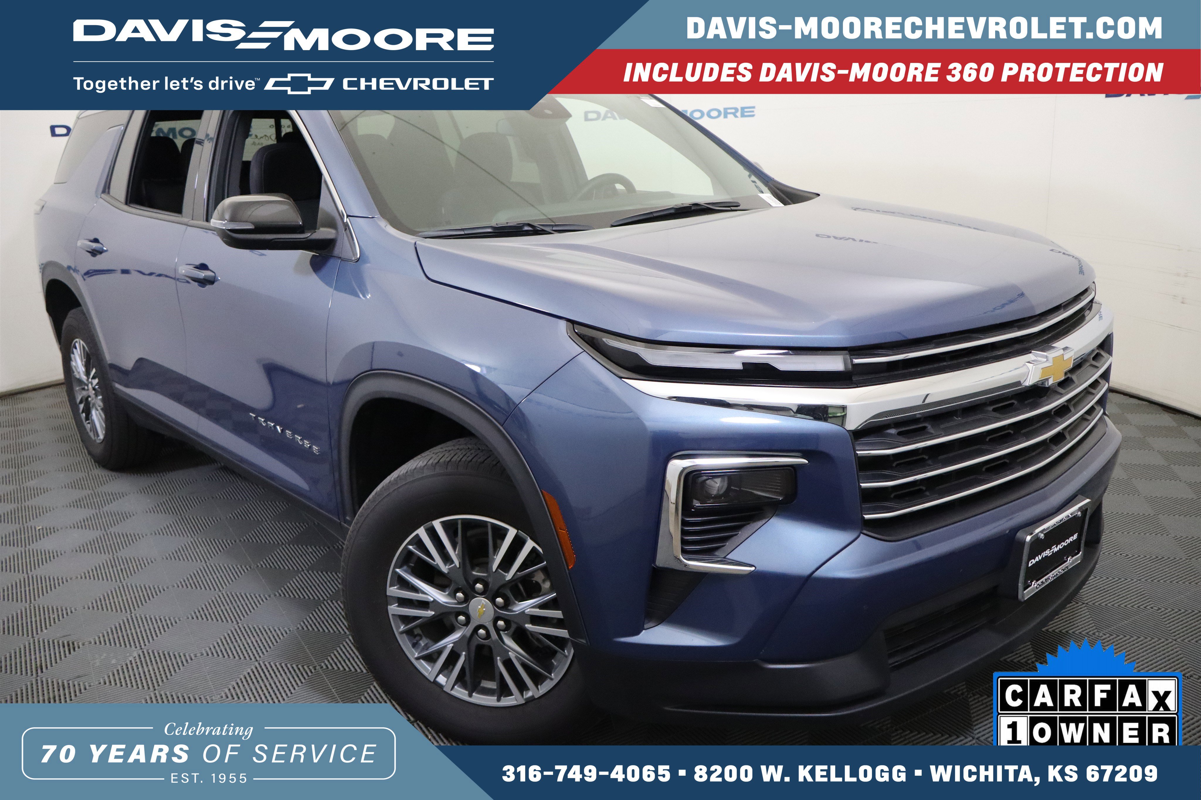 Used 2025 Chevrolet Traverse LT image 1