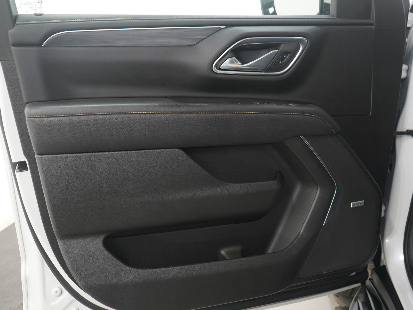 Used 2023 GMC Yukon XL SLT image 24