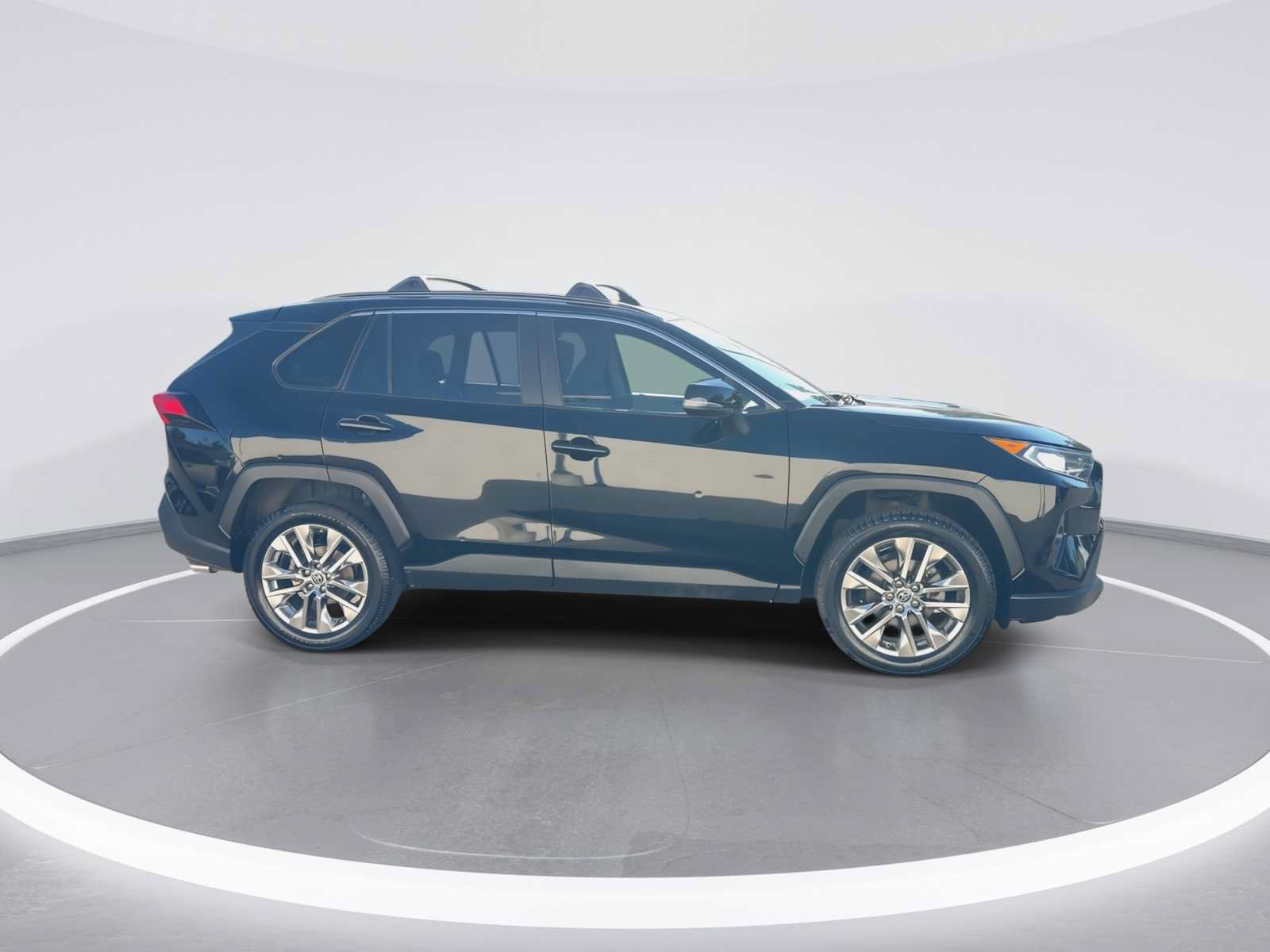 Certified 2019 Toyota RAV4 XLE Premium w/ Cold Weather Package AWD/4WD image 9