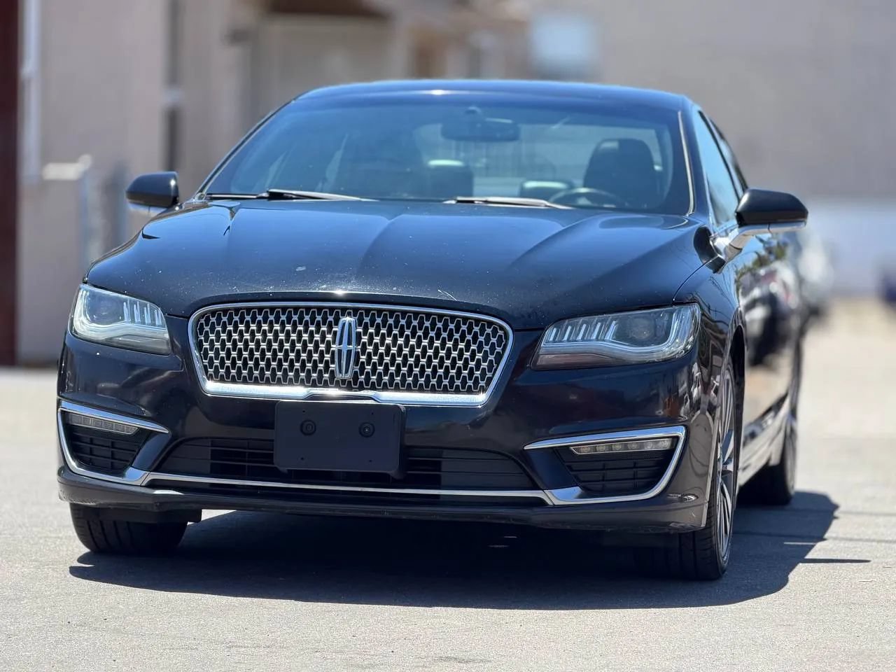 Used 2017 Lincoln MKZ Reserve FWD image 4
