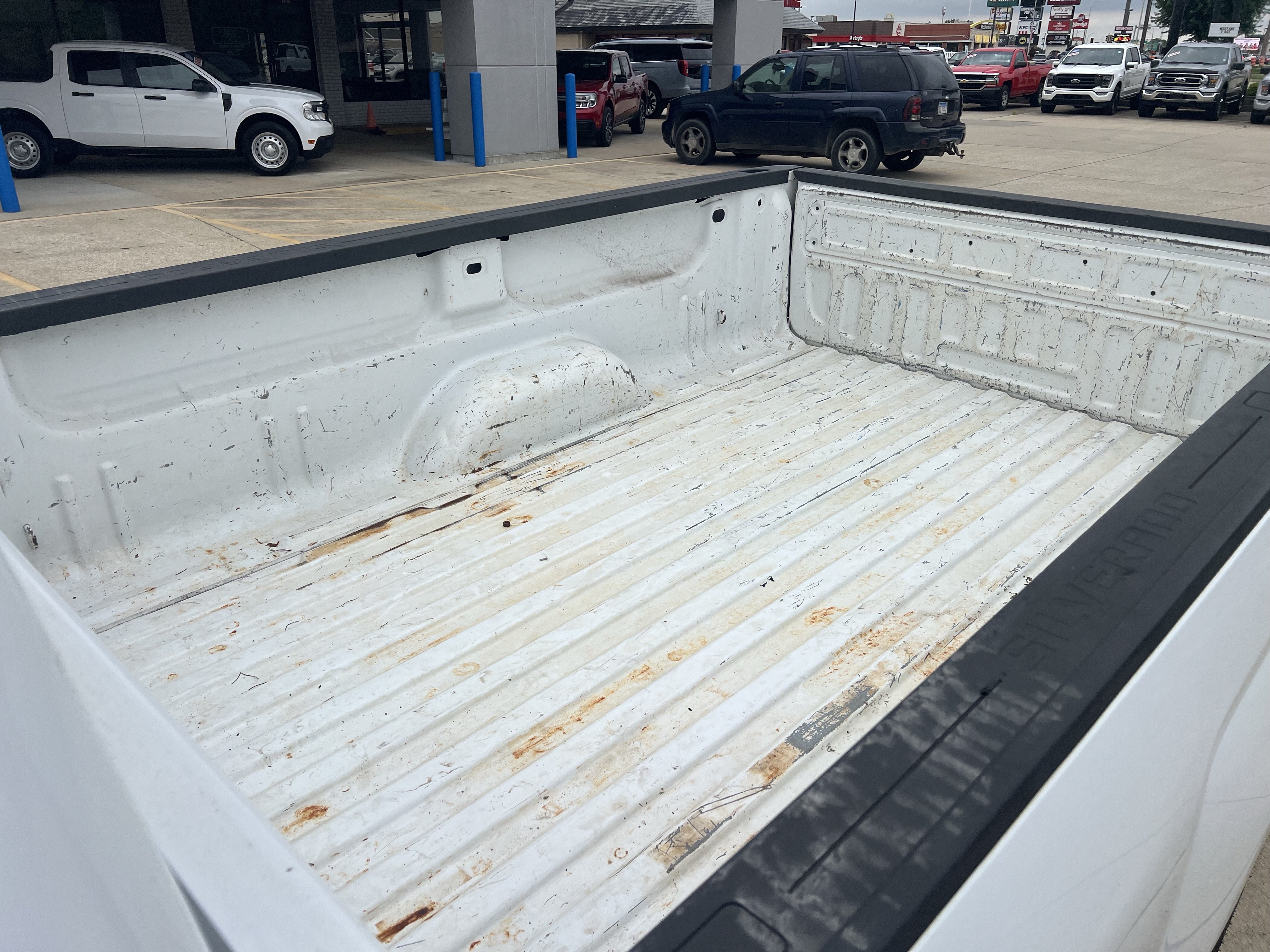 Used 2018 Chevrolet Silverado 1500 W/T RWD image 3