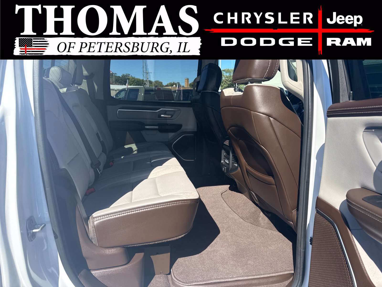 Used 2025 RAM 1500 Laramie AWD/4WD image 29