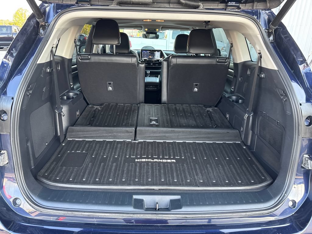 Used 2022 Toyota Highlander Limited AWD/4WD image 45