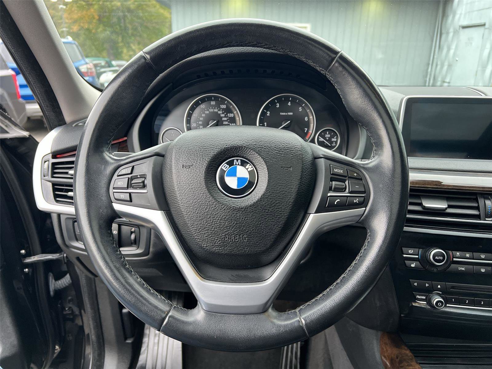 Used 2015 BMW X5 xDrive35i w/ Premium Package image 14