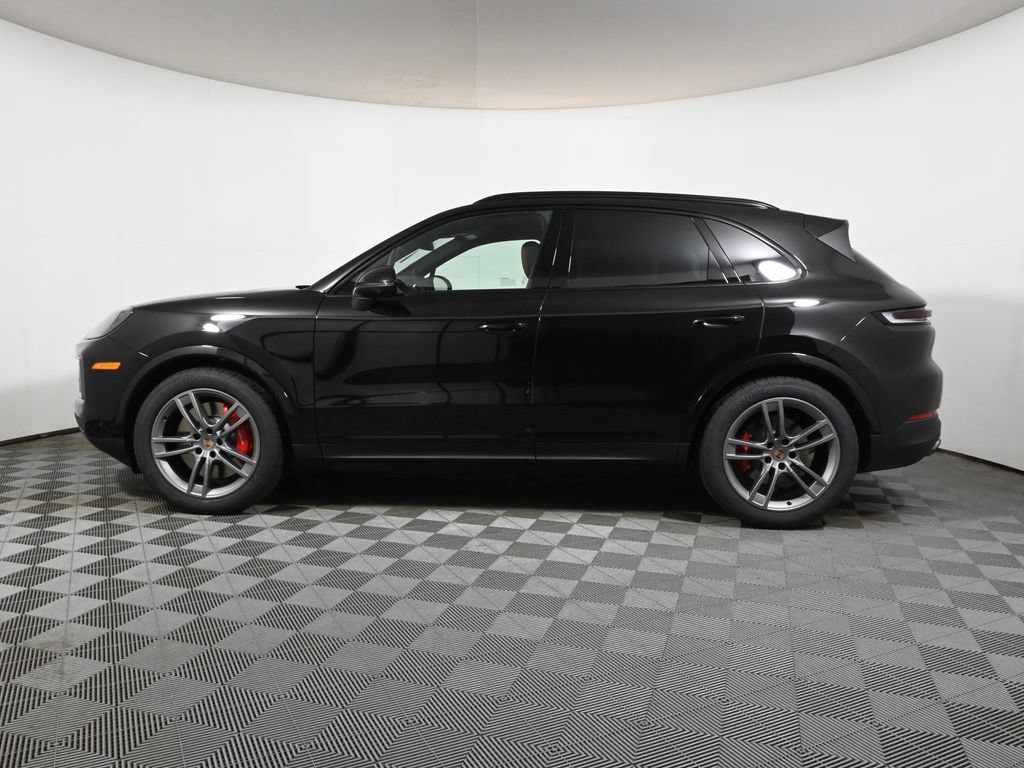 Used 2026 Porsche Cayenne S AWD/4WD image 2
