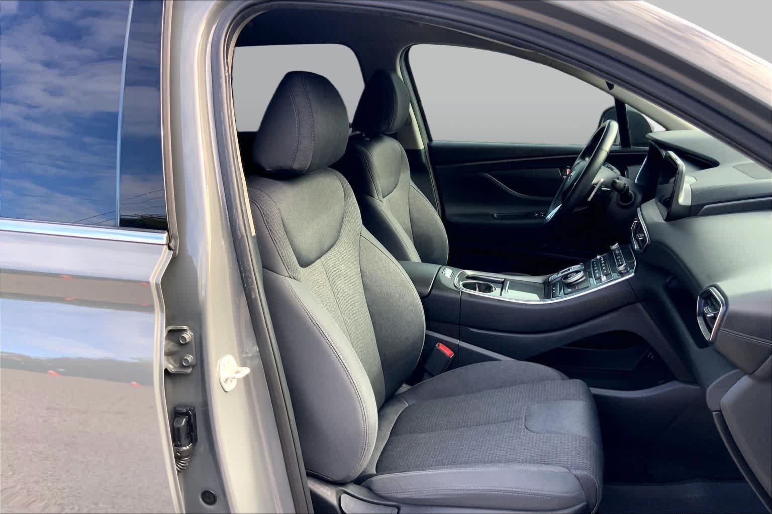 Used 2023 Hyundai Santa Fe SEL FWD image 8