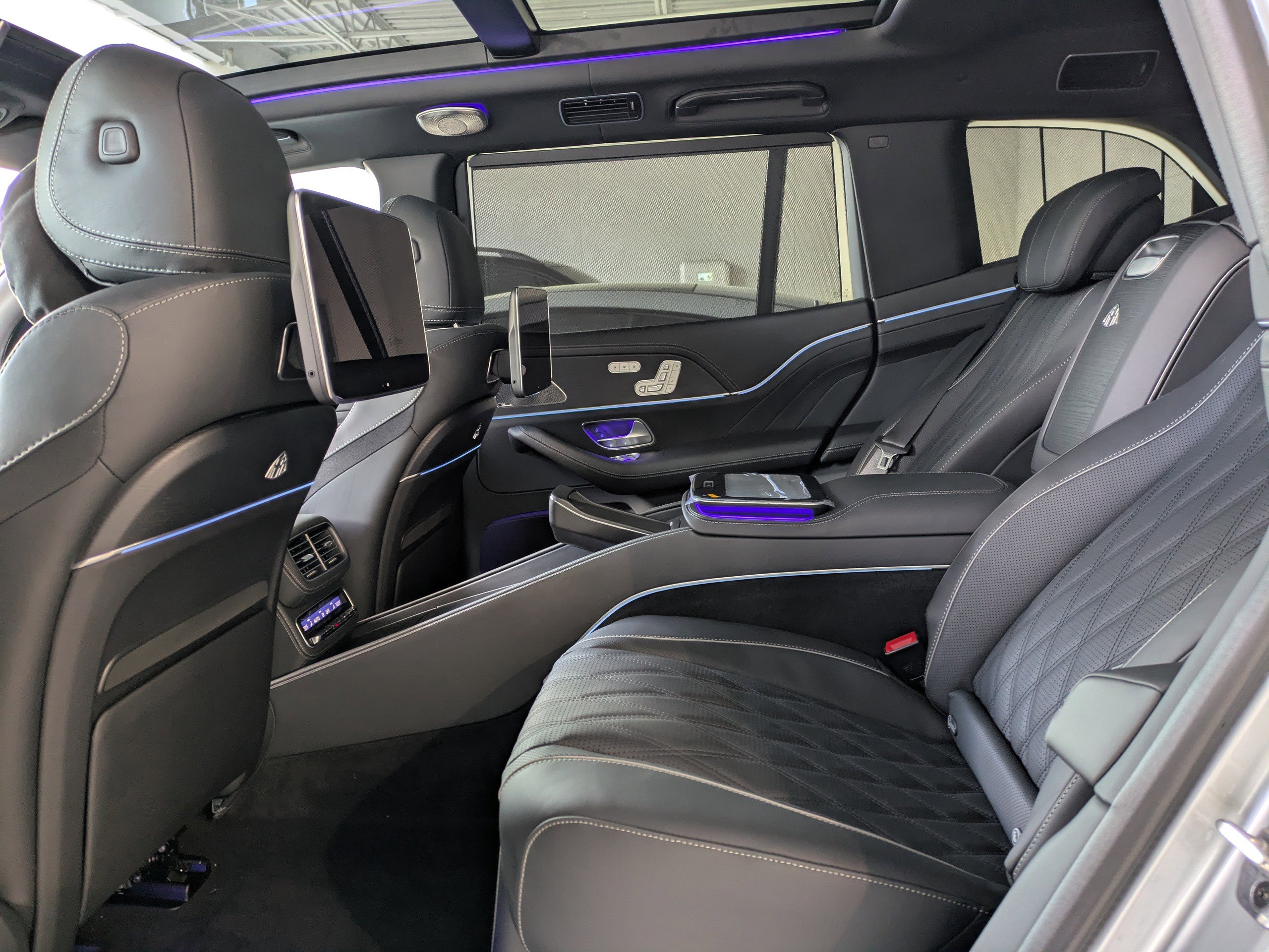New 2026 Mercedes-Benz Maybach GLS 600 4MATIC image 15