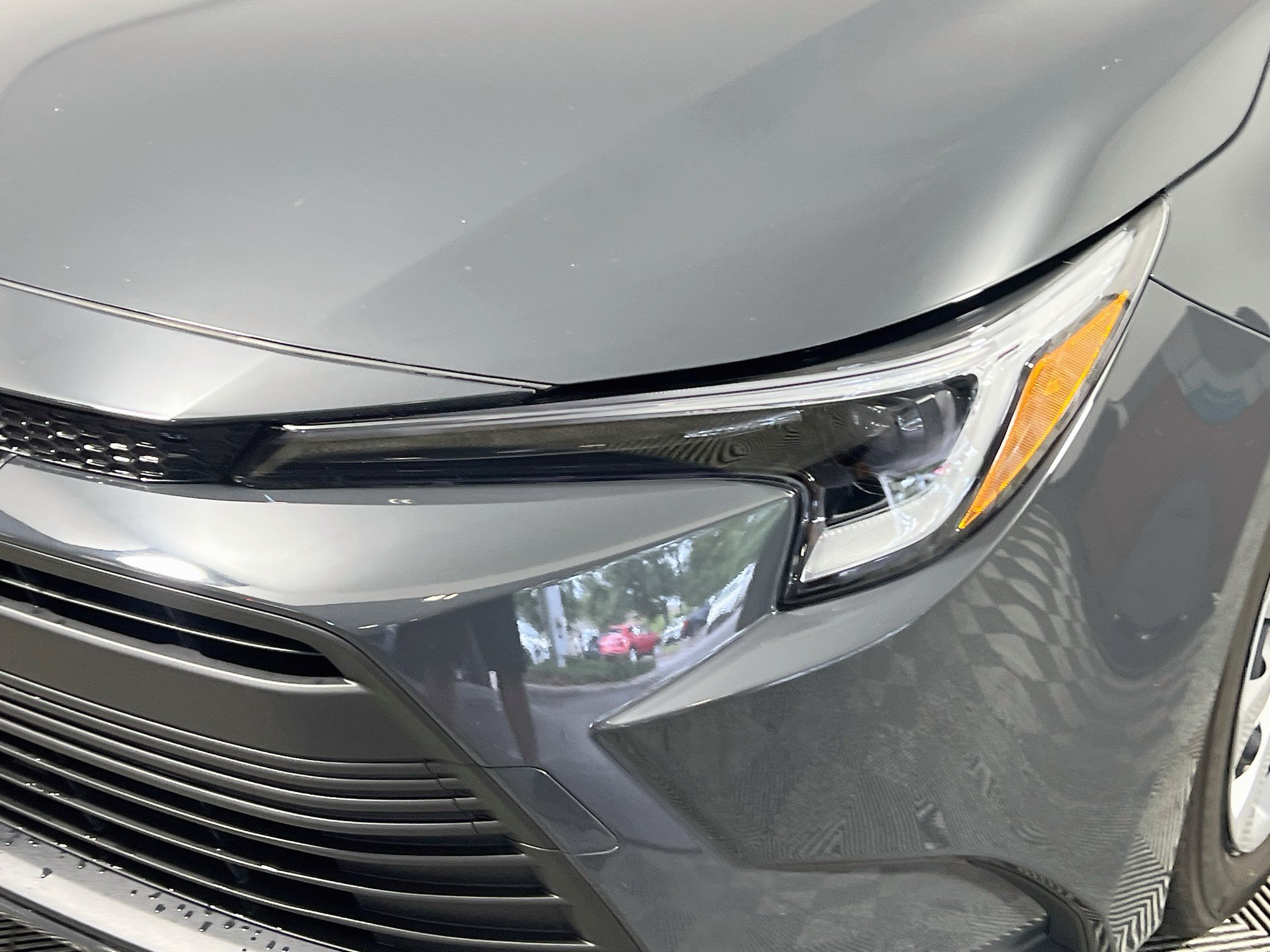 Used 2025 Toyota Corolla LE FWD image 12