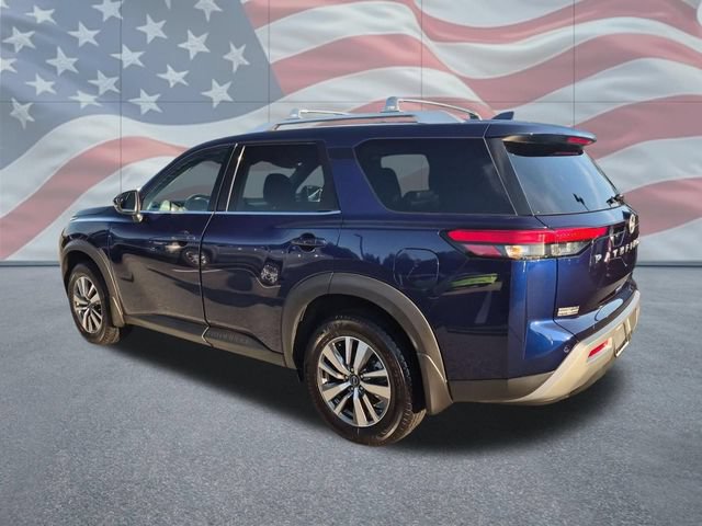 Used 2023 Nissan Pathfinder SL FWD image 5