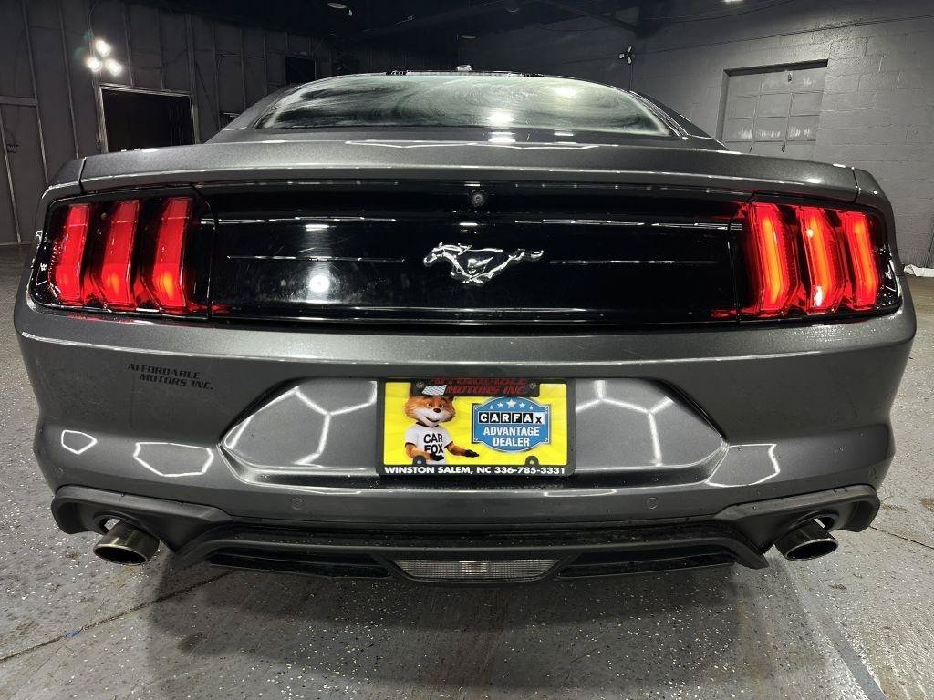 Used 2018 Ford Mustang Premium RWD image 4