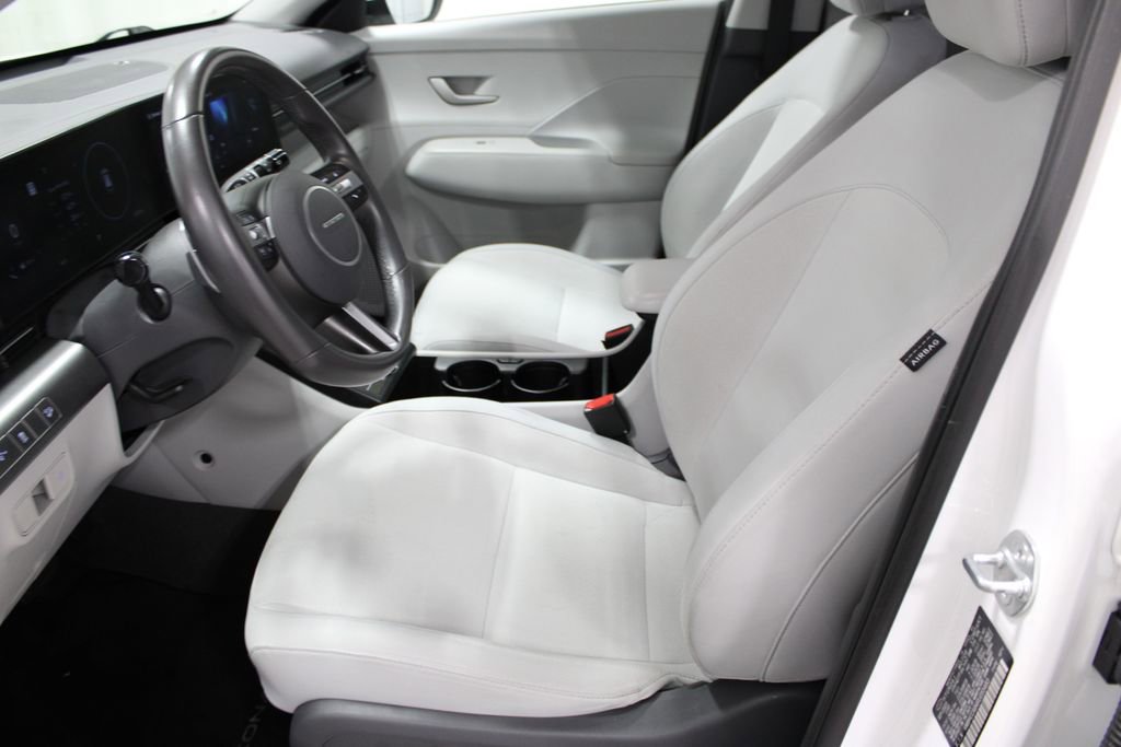 Used 2024 Hyundai Kona SEL w/ Convenience Package image 12