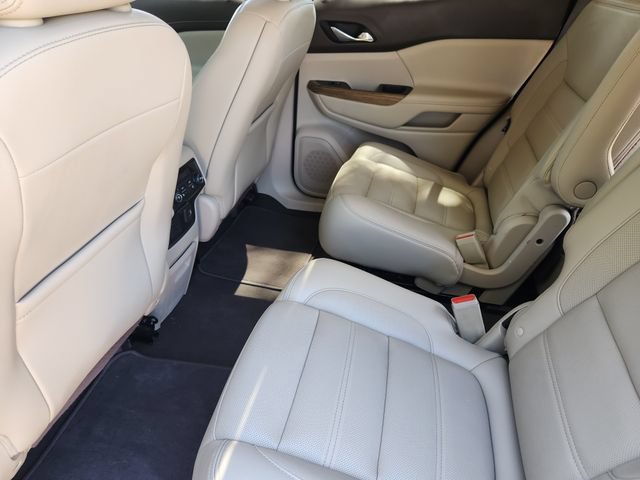 Used 2019 GMC Acadia Denali w/ Technology Package FWD image 30
