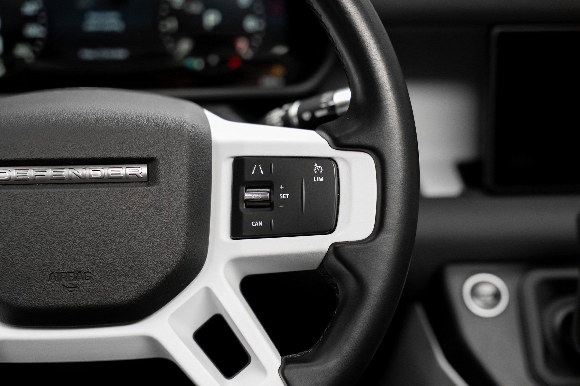 Used 2021 Land Rover Defender 110 S image 46