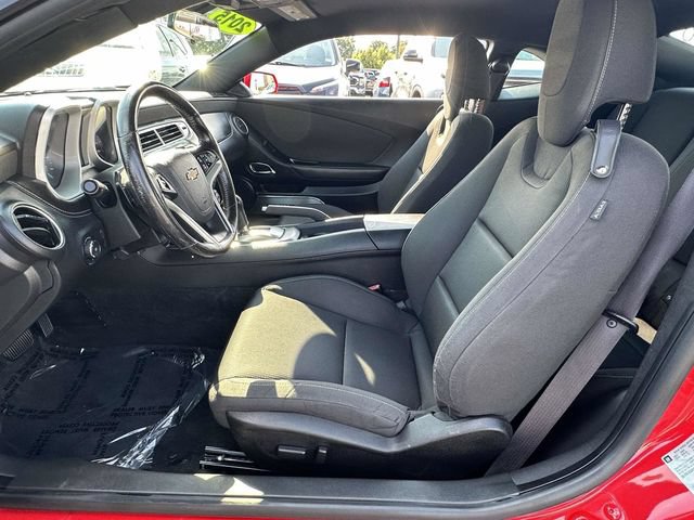 Certified 2015 Chevrolet Camaro LT RWD image 19