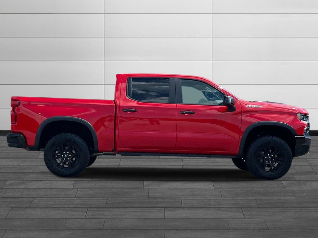 Used 2023 Chevrolet Silverado 1500 ZR2 w/ Technology Package AWD/4WD image 2