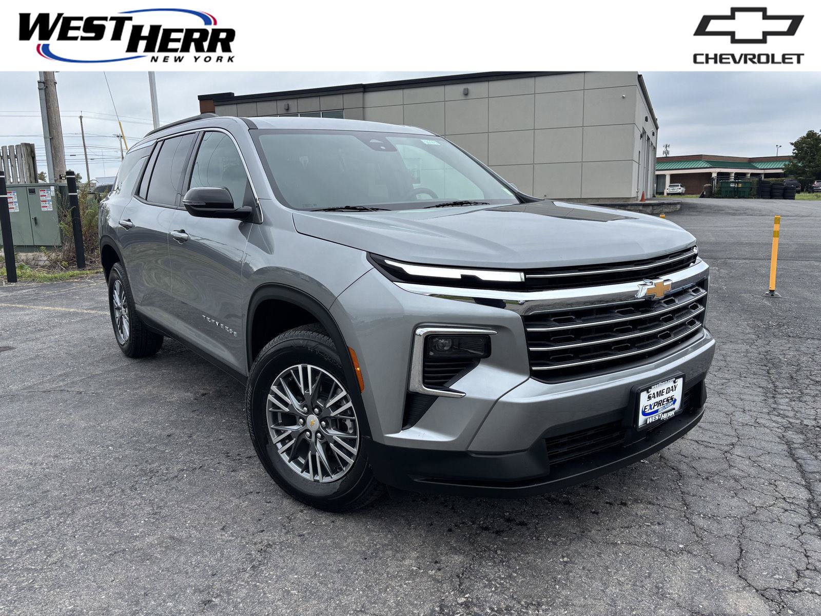New 2026 Chevrolet Traverse LT FWD image 1