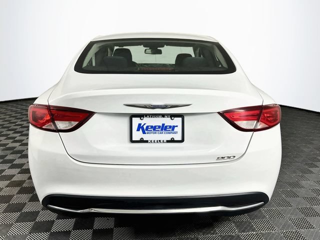 Used 2016 Chrysler 200 Limited FWD image 5