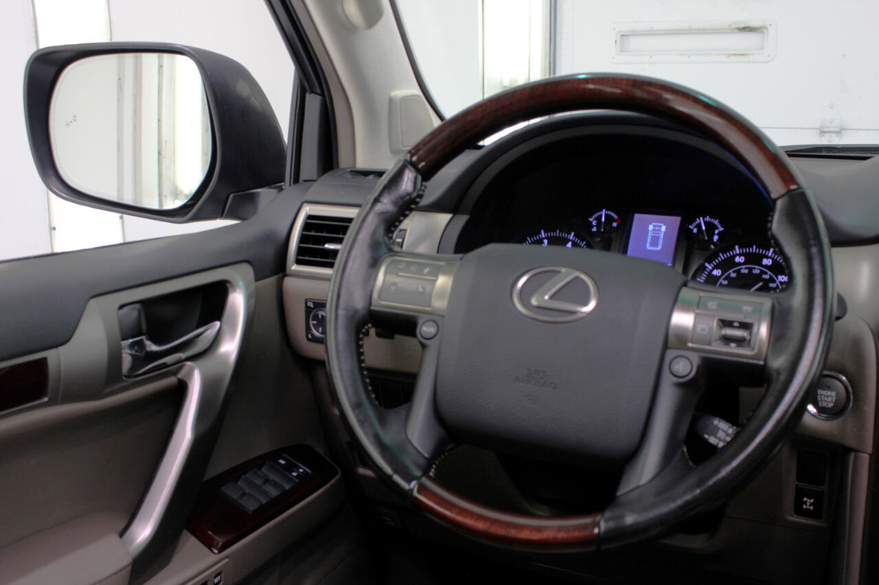 Used 2017 Lexus GX 460 Premium image 54