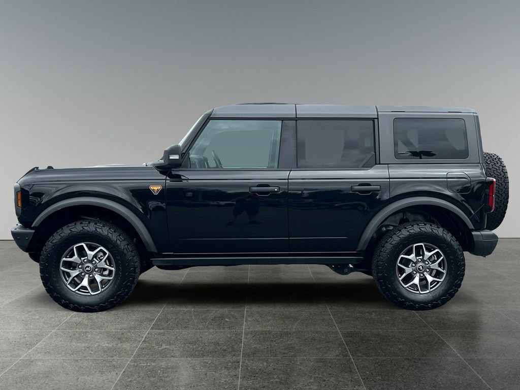 Used 2024 Ford Bronco Badlands image 4